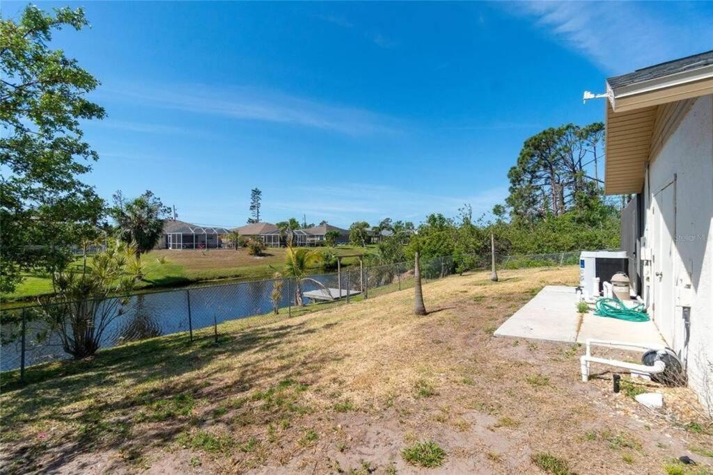 Seabreeze 3-bedroom Pool Close To The Beach!!! Villa
