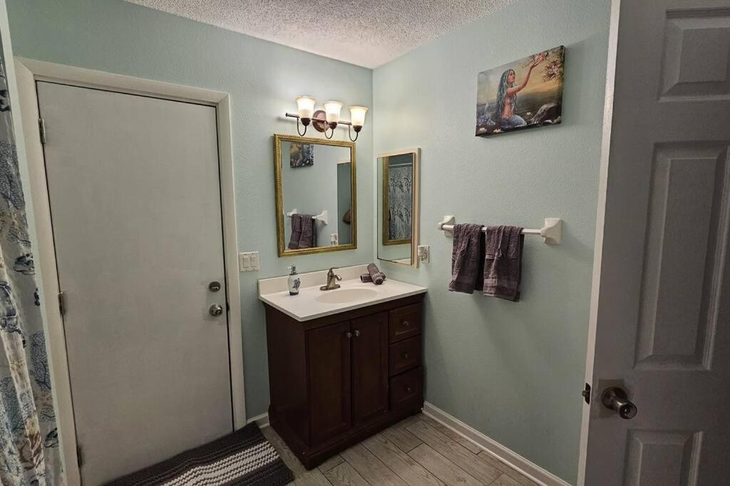 Villa Seabreeze 3-bedroom Pool Close To The Beach!!! Port Charlotte